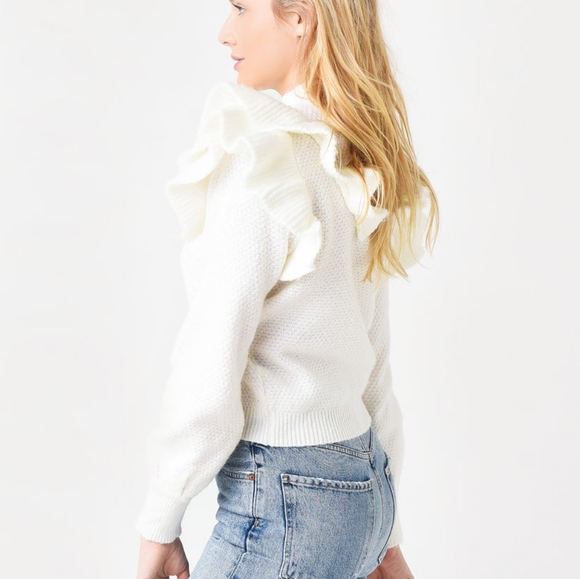 BB DAKOTA by STEVE MADDEN NWT Ruffle Cable KNit Long Sleeve Sweater - Picture 4 of 5